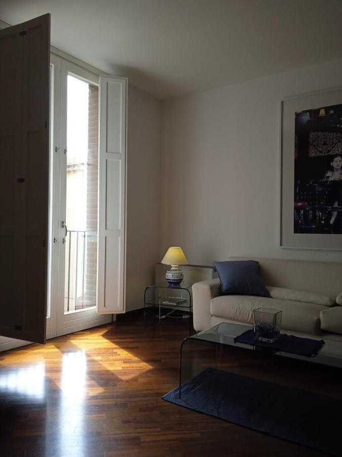 Olimpia Apartment City Center Salerno Exterior photo