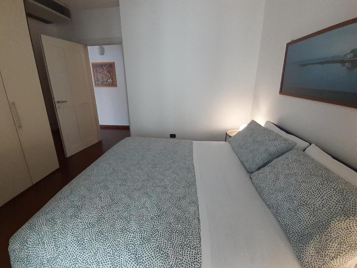 Olimpia Apartment City Center Salerno Exterior photo